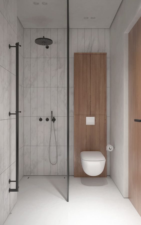 bagno accessibile con le maniglie