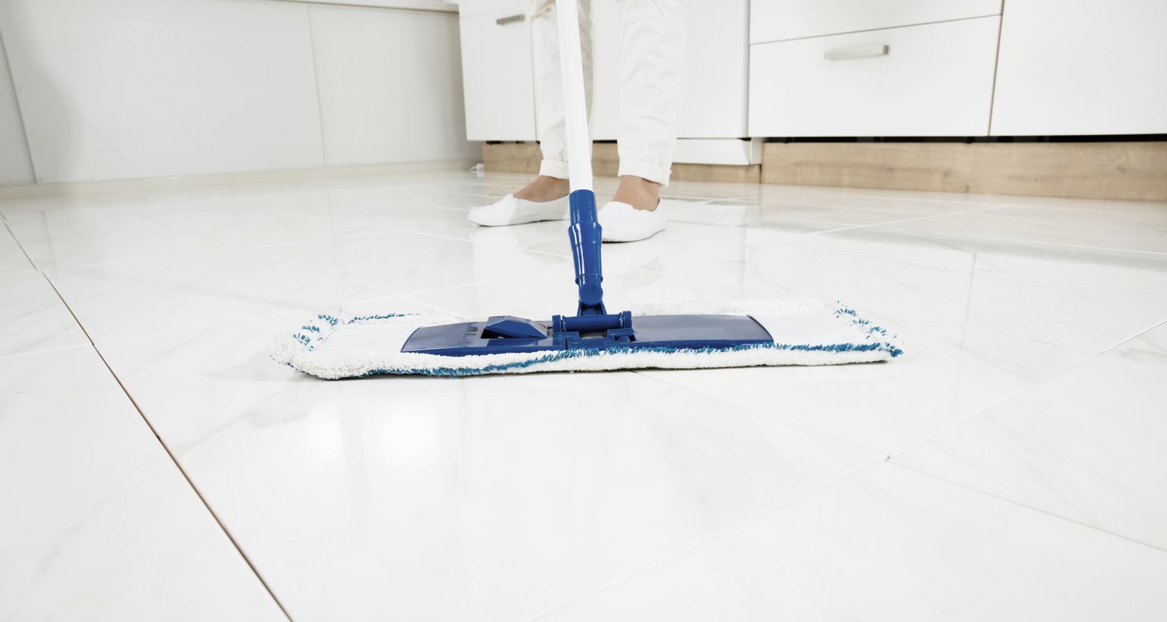Applicazioni: Come pulire le fughe del pavimento