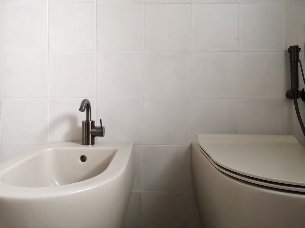 sanitari a terra colorati