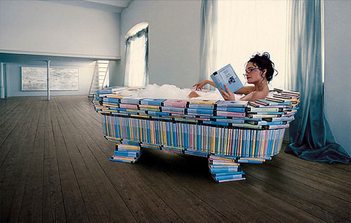 leggere in vasca da bagno - reading in the bathtub
